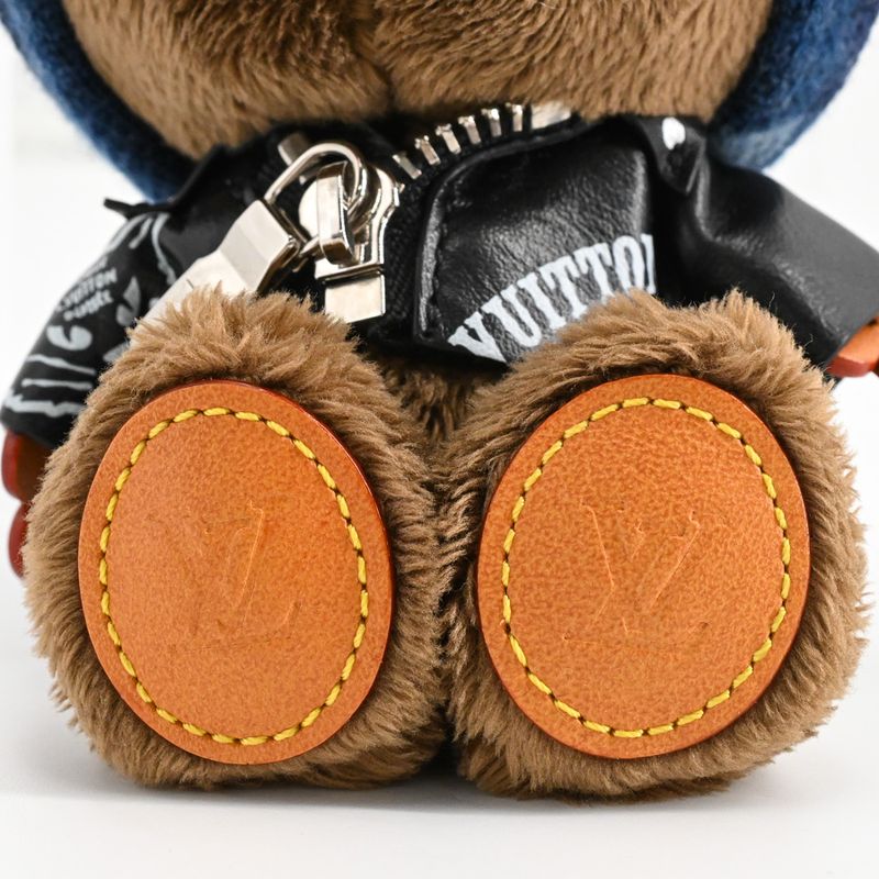 Louis Vuitton Charm LV Bear