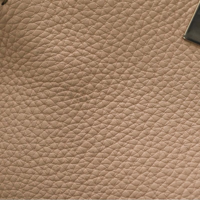 Fendi Peekaboo Selleria Essential Shoulder Bag Pink Leather