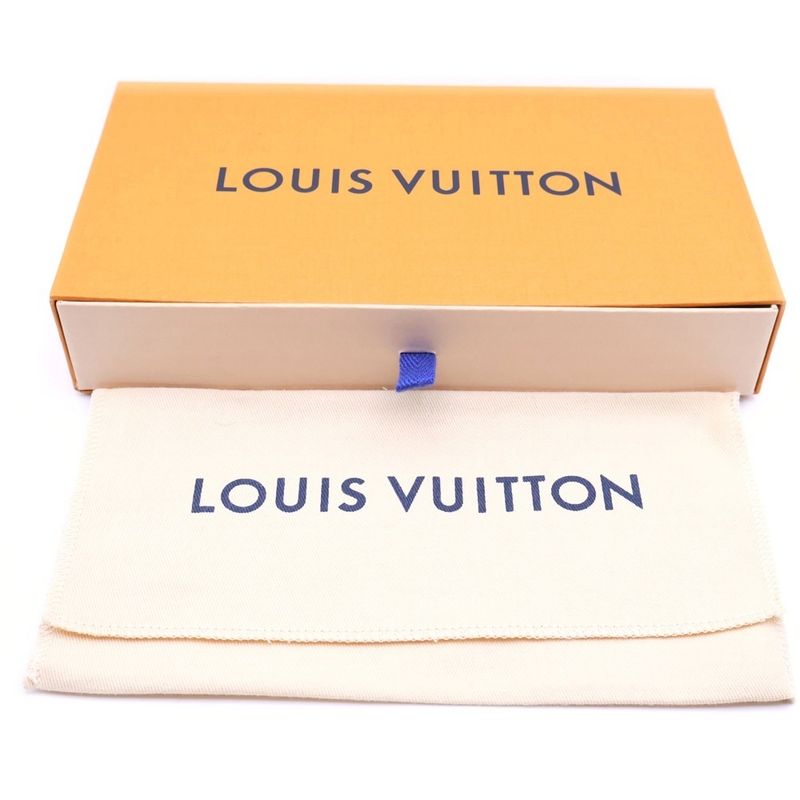 Louis Vuitton Amped Leather Zippy Wallet Horizontal Black