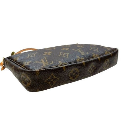 Louis Vuitton Monogram Pochette Shoulder Bag
