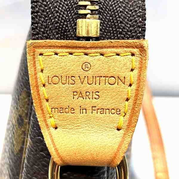 Louis Vuitton Monogram Pochette Shoulder Bag
