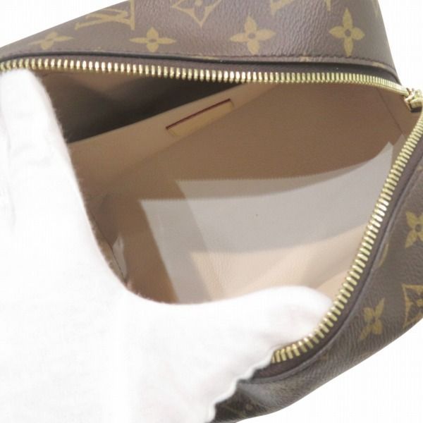 Louis Vuitton Monogram Rocker Dopp Kit Clutch