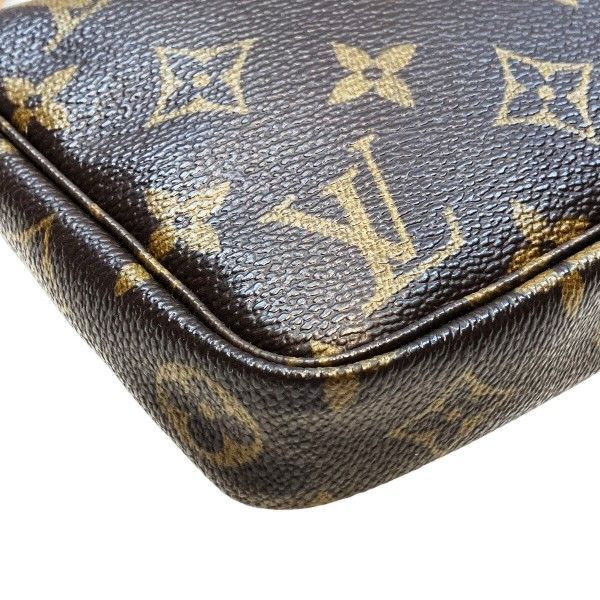Louis Vuitton Monogram Pochette Shoulder Bag
