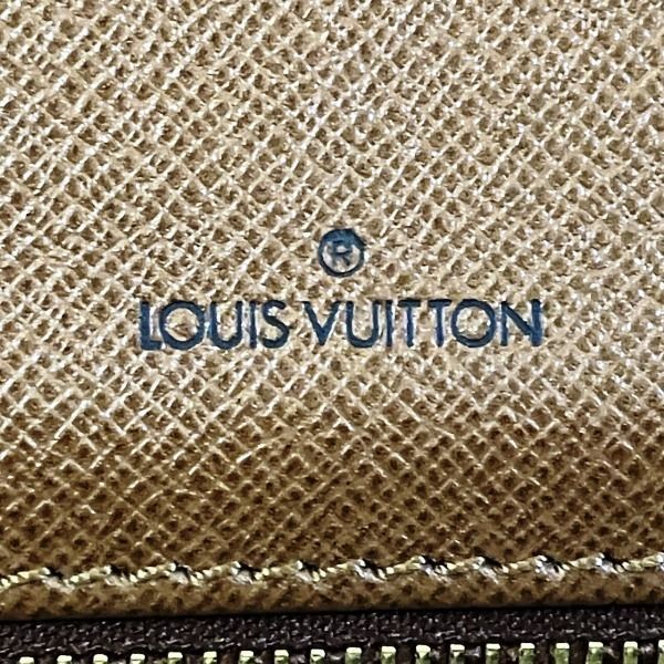 Louis Vuitton Monogram Pochette Dam GM Clutch
