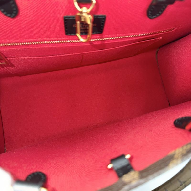 Louis Vuitton 2-Way on the Go MM Tote