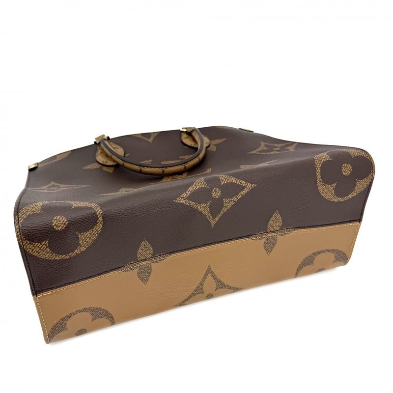 Louis Vuitton 2-Way on the Go MM Tote
