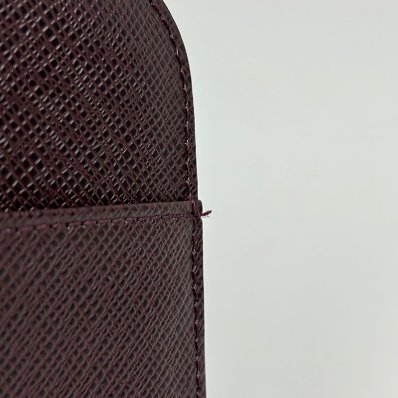 Louis Vuitton Baikal Handheld Business Second Bag Taiga Acajou Acajou