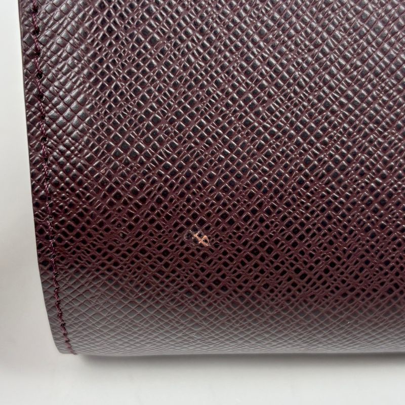 Louis Vuitton Baikal Handheld Business Second Bag Taiga Acajou Acajou