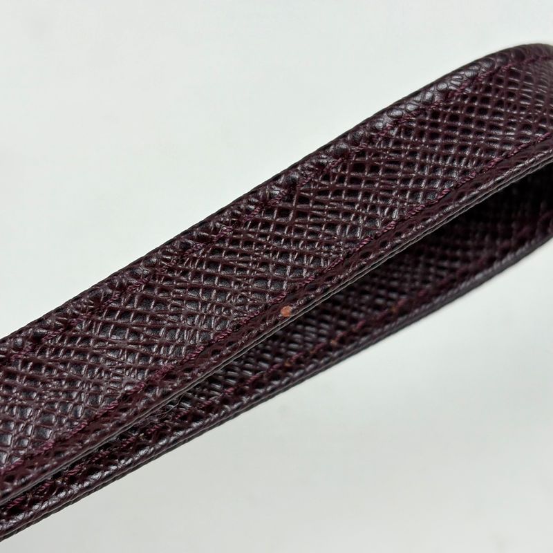 Louis Vuitton Baikal Handheld Business Second Bag Taiga Acajou Acajou