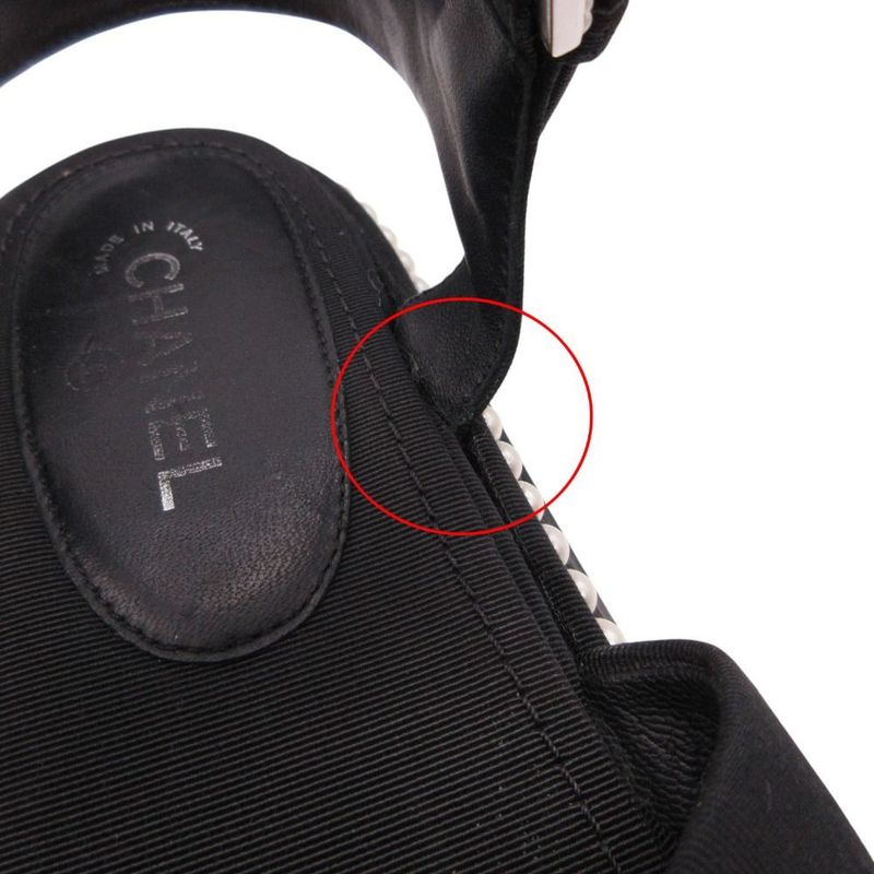Chanel Footbed Sandals Shoes Grosgrain CC Logo Costume Pearl 36