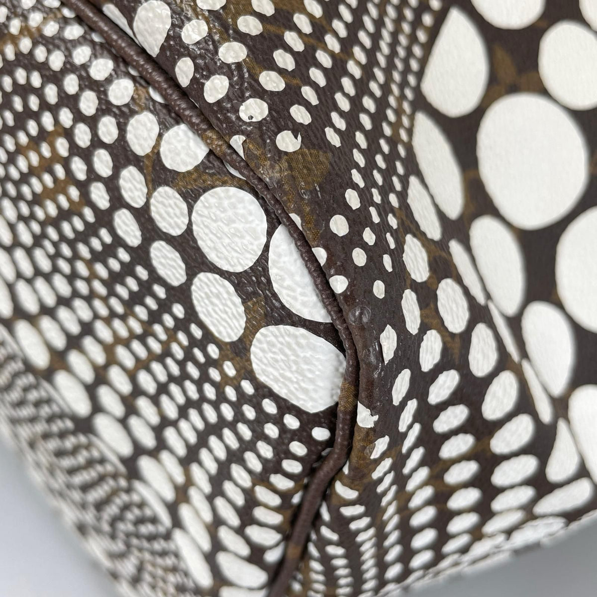 Louis Vuitton Neverfull MM Tote Bag Damier Azur Canvas White Yayoi Kusama — view 6