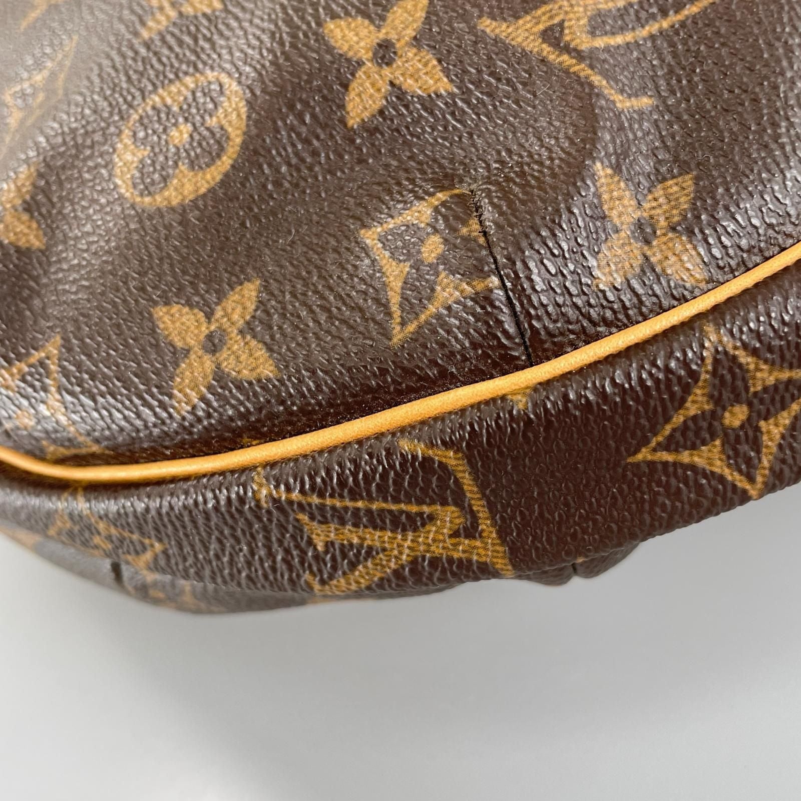 Louis Vuitton Croissant MM Shoulder Bag Monogram Canvas Brown — view 6