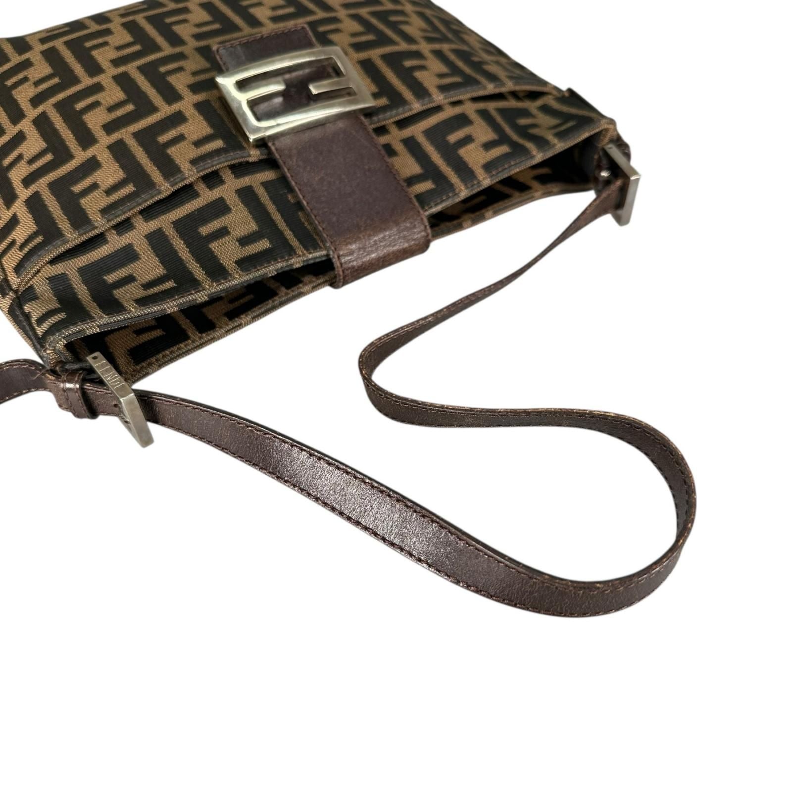 Fendi Zucca Pattern Shoulder Bag Canvas Brown — view 5