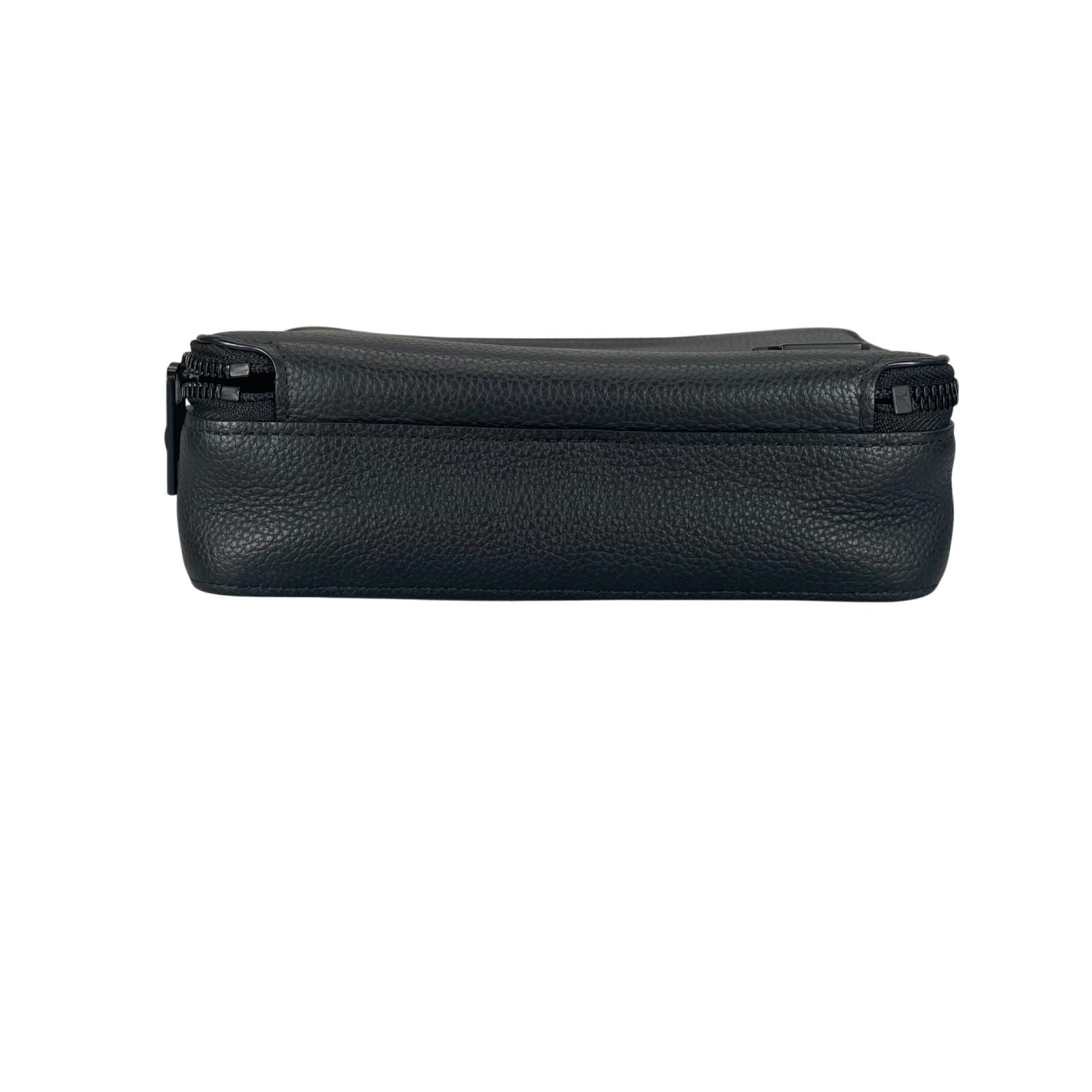 Louis Vuitton Alpha Wearable Wallet Shoulder Bag Leather Black Aerogram — view 4