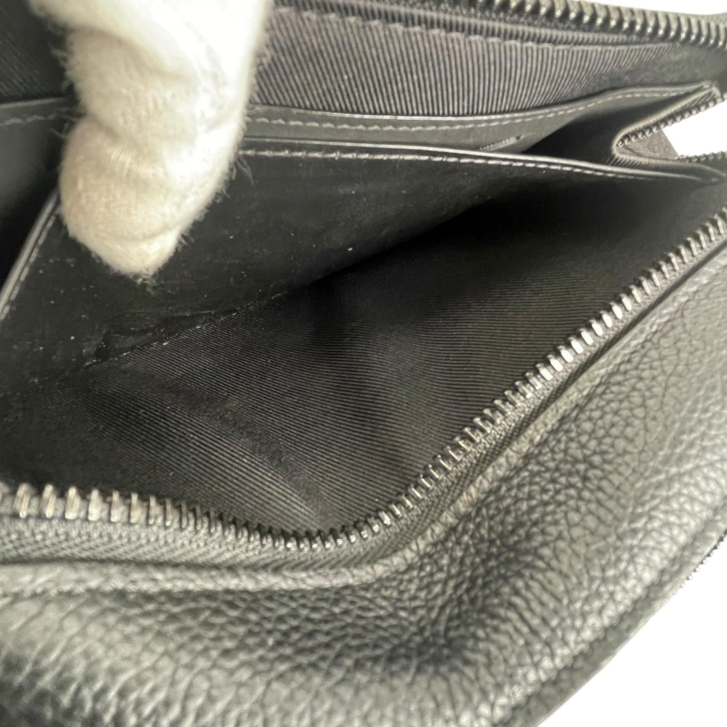 Louis Vuitton Alpha Wearable Wallet Shoulder Bag Leather Black Aerogram — view 8