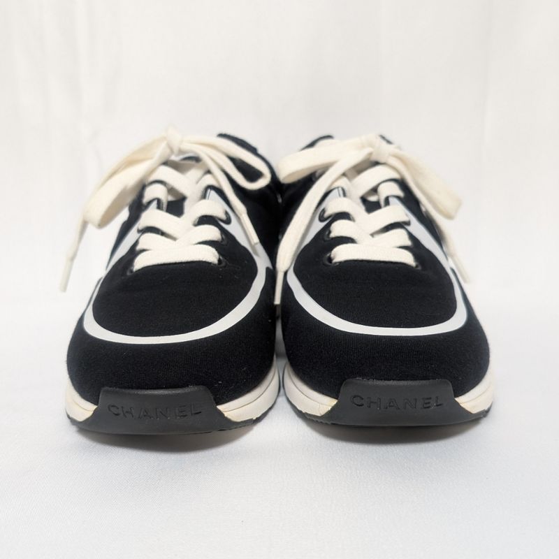 Chanel Sneakers CC Logo Black White