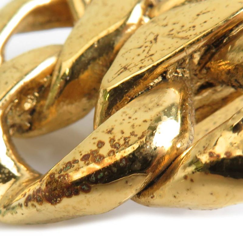 Chanel Earrings Gold