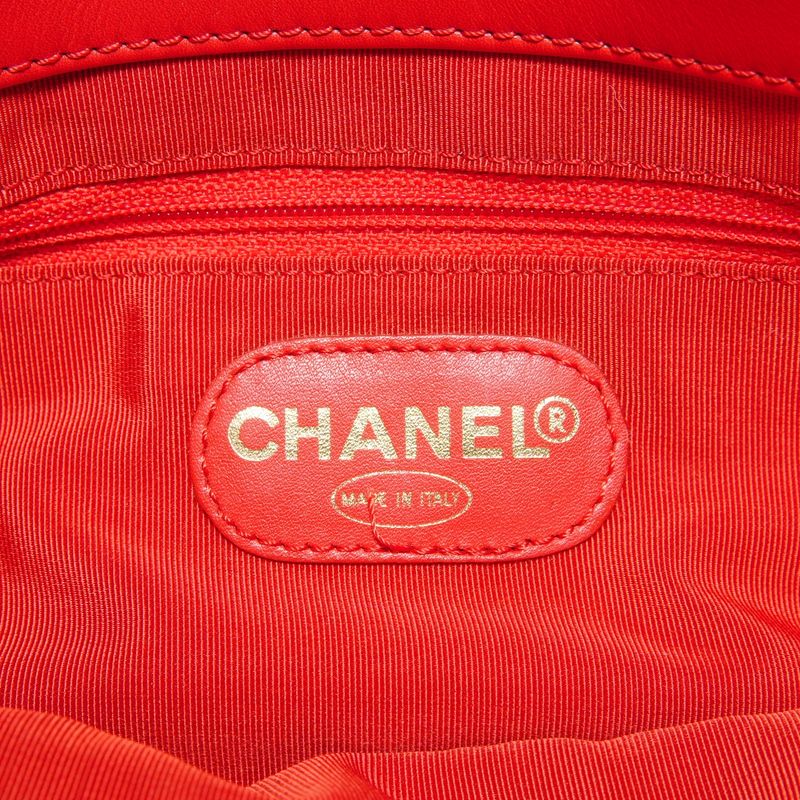 Chanel Tote No 5 CC Logo