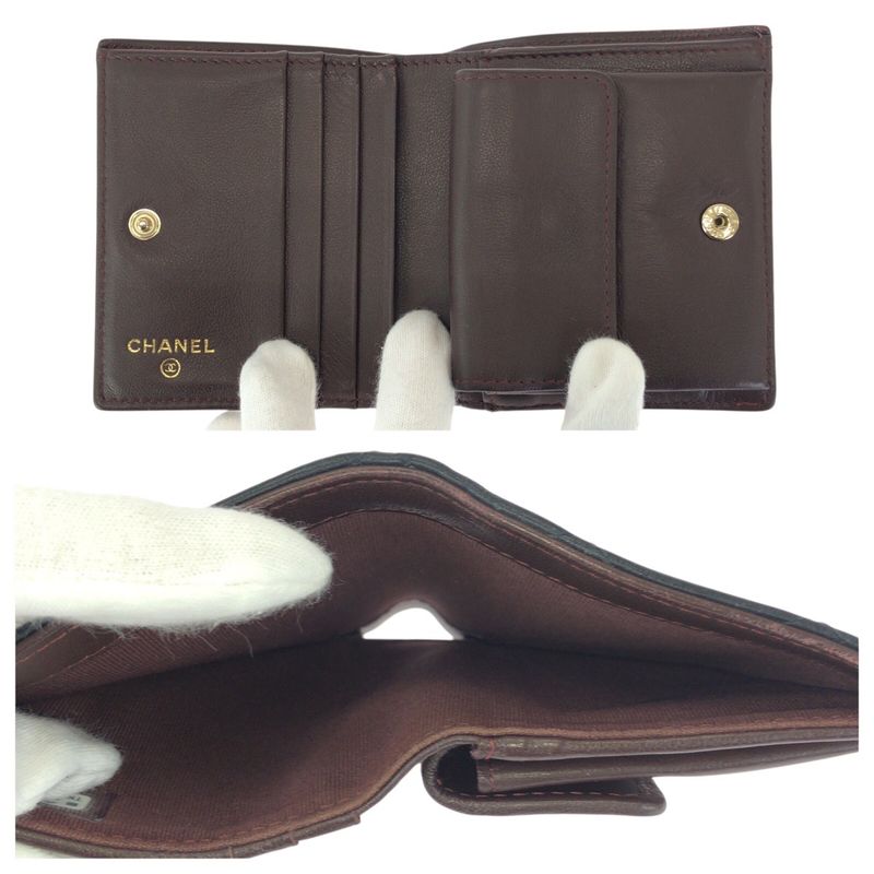 Chanel Quilted CC Logo Black Gold Lambskin Fold Wallet Compact