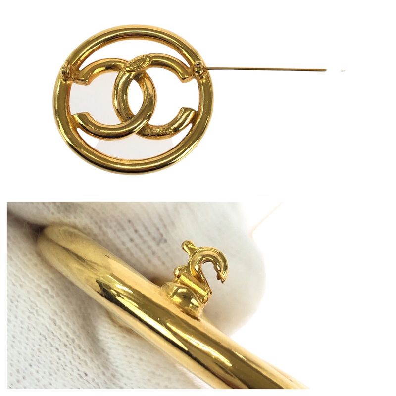 Chanel Vintage CC Logo Gold Plated Brooch 93
