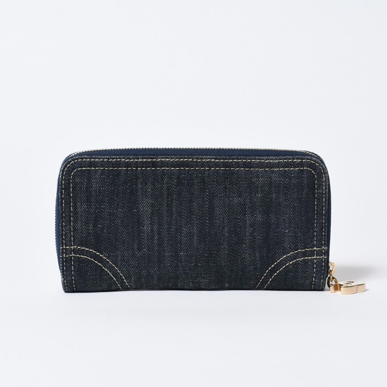 Chanel CC Logo Round Wallet Blue Denim Leather Gold — view 2