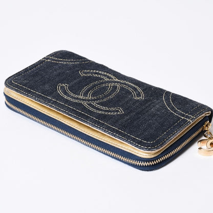 Chanel CC Logo Round Wallet Blue Denim Leather Gold — view 4