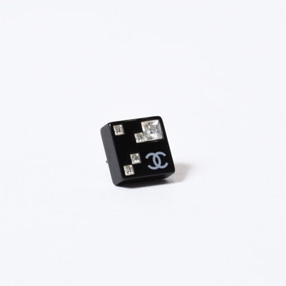 Chanel CC Logo Earrings 05 Acrylic Rhinestone Black Clear Silver — view 5