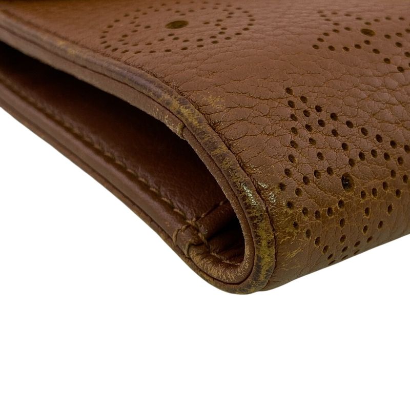 Louis Vuitton Portefeuille Amelia Monogram Mahina Leather Wallet