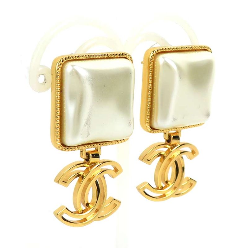Chanel Earrings White Gold