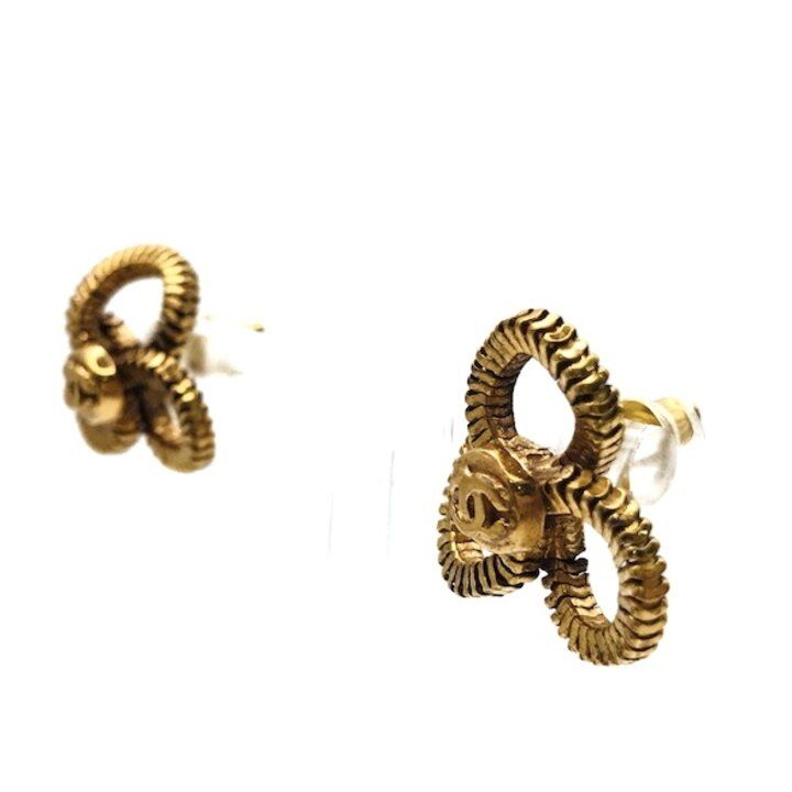 Chanel CC Logo Camellia Flower Gold Earrings