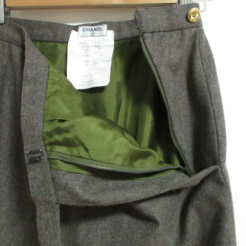 Chanel Vintage Mid Length Wool Skirt 40 Gray