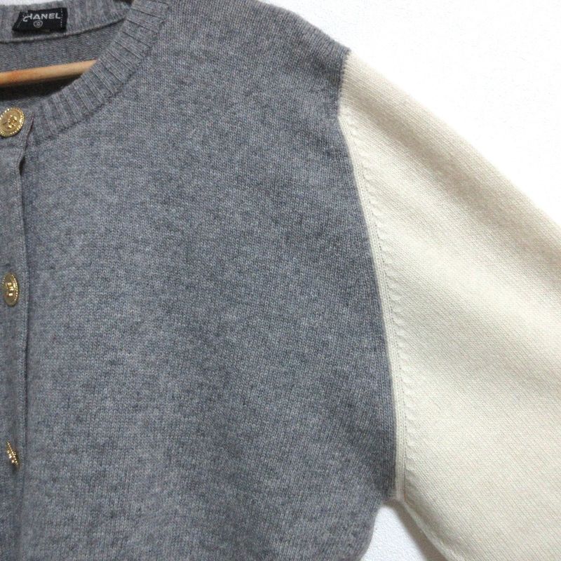 Chanel Vintage Black Bar Button Cashmere Knit Cardigan 3 Gray- Ivory