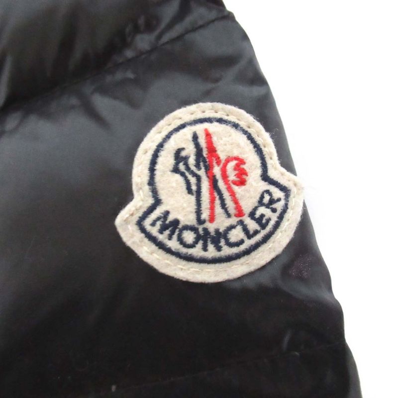 Moncler Armoise Mini Patch Luc'n Hoodie Down Jacket Black 00