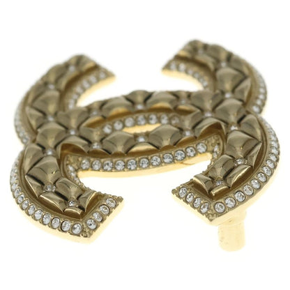 Chanel CC Logo Quilted Brooch Pin Badge Gold