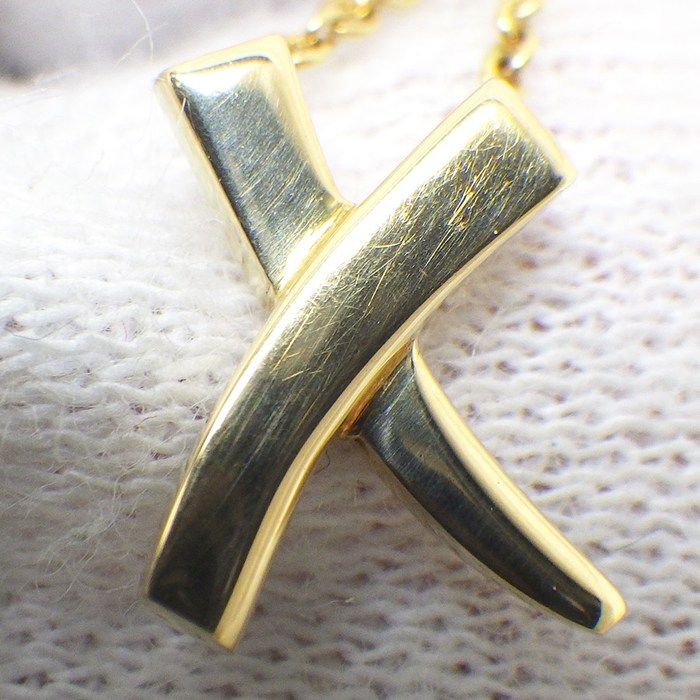 Tiffany & Co Necklace Kiss Cross 18K Yellow Gold