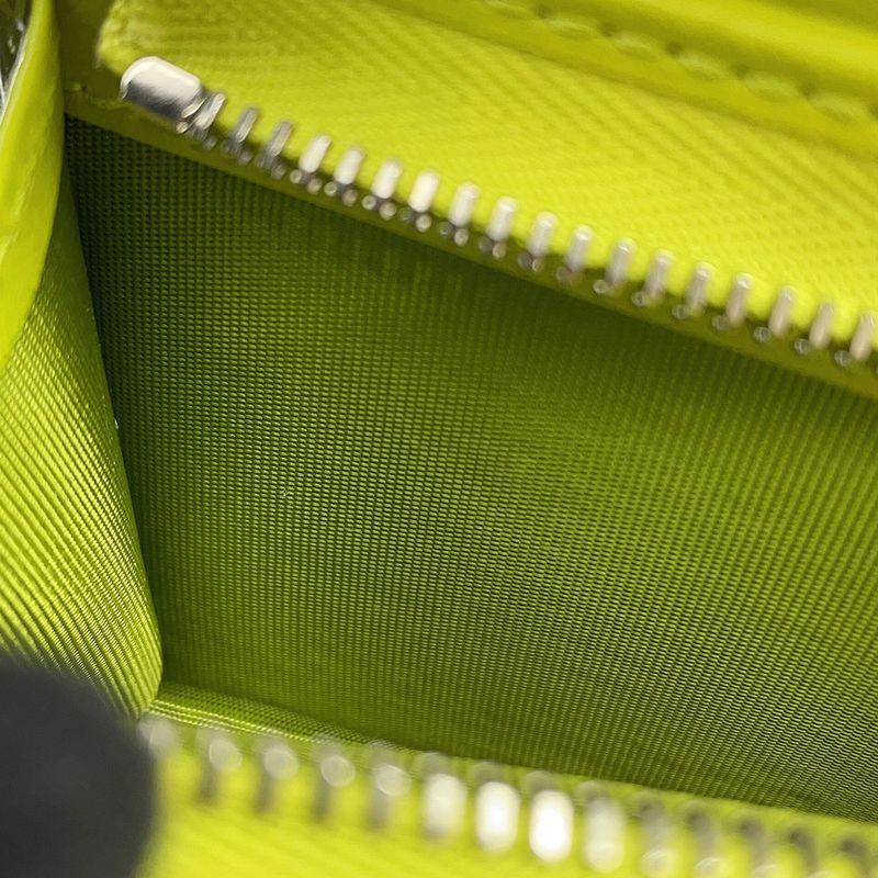 Gucci Bifold Wallet GG Marmont Compact Leather Double Light Green