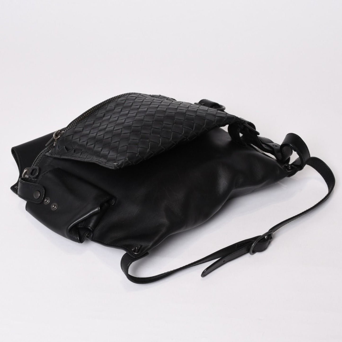 Bottega Veneta Intrecciato 2-Way Belt Bag Black Calfskin Gunmetal — view 7