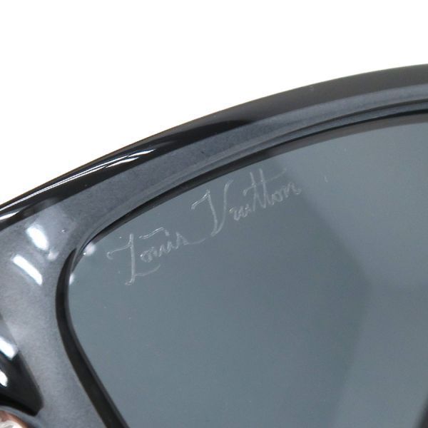 Louis Vuitton Rainbow Square Black 54