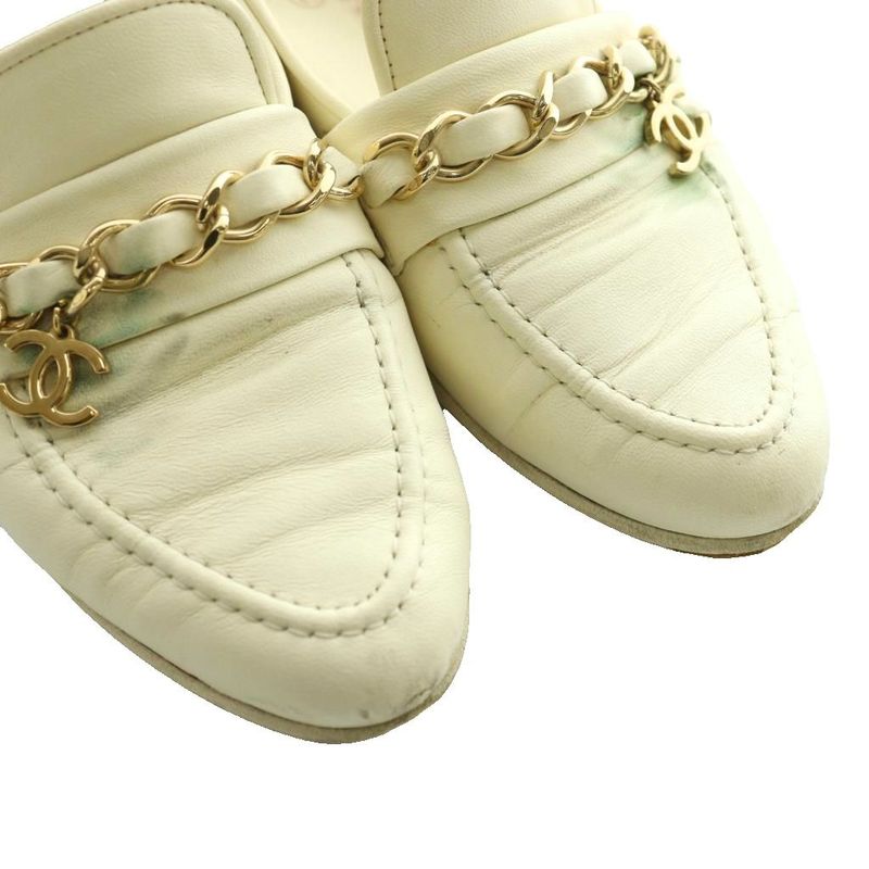 Chanel CC Logo Chain Loafer Leather 35.5 Ivory SS