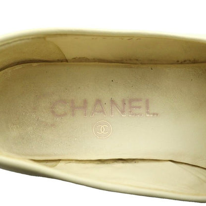 Chanel CC Logo Chain Loafer Leather 35.5 Ivory SS