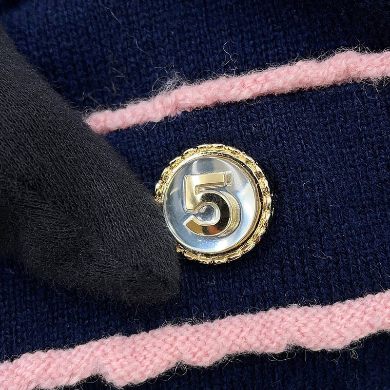 Chanel Cardigan No5 Button Cashmere 36