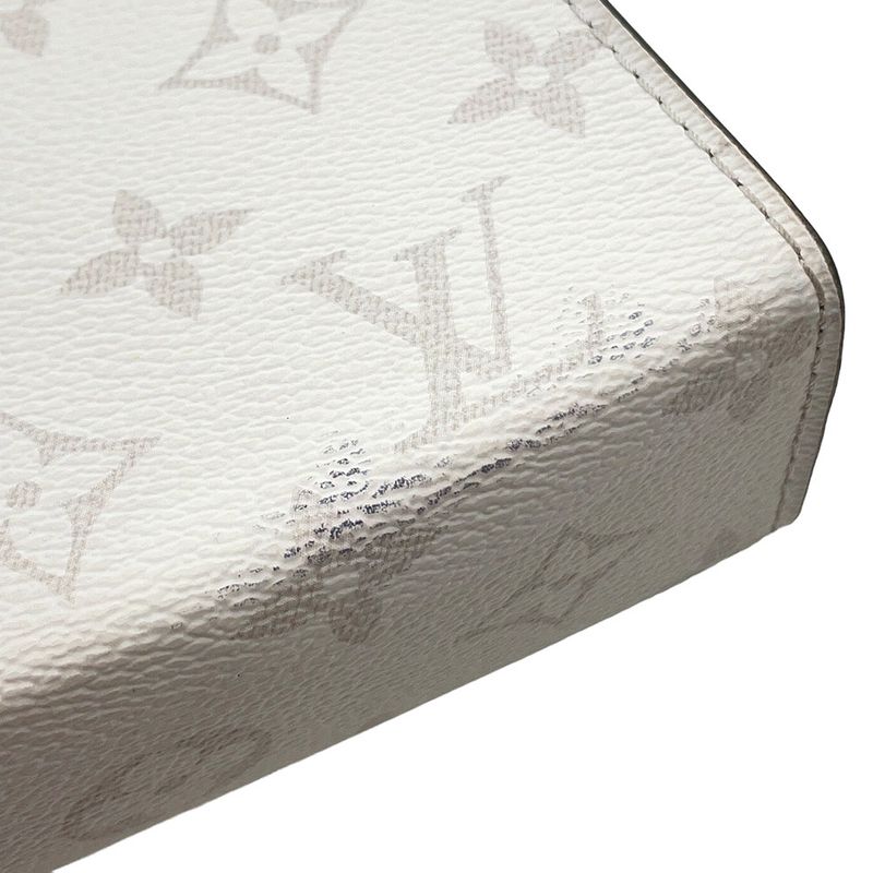 Louis Vuitton Shoulder Bag Monogram Taiga Gaston Wearable Wallet Optical White