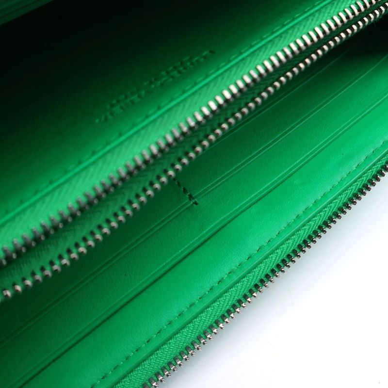 Bottega Veneta Cassette Zip Around Wallet Card Case Green