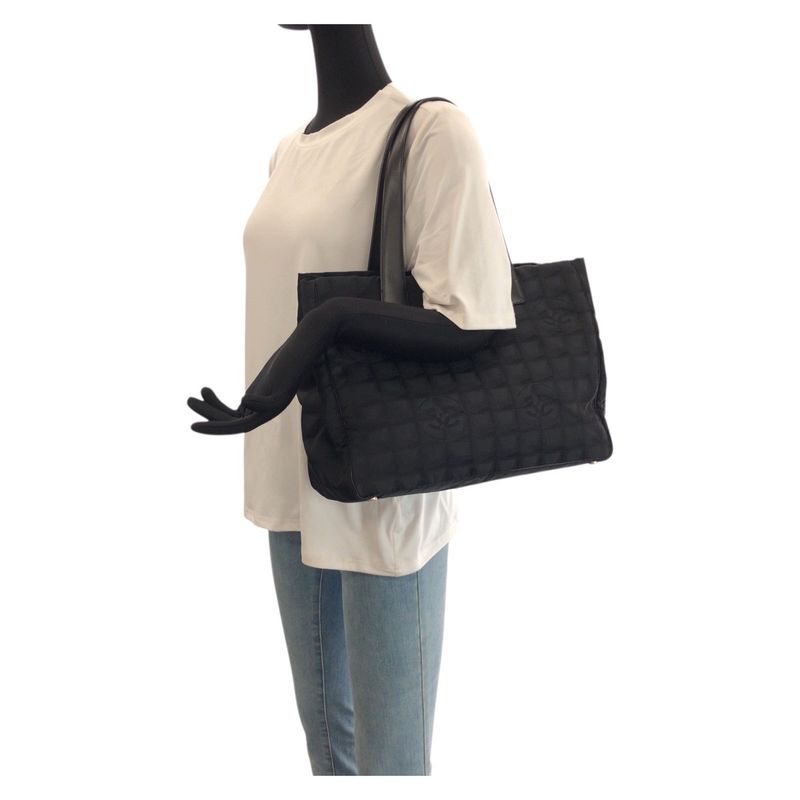 Chanel Vintage New Travel