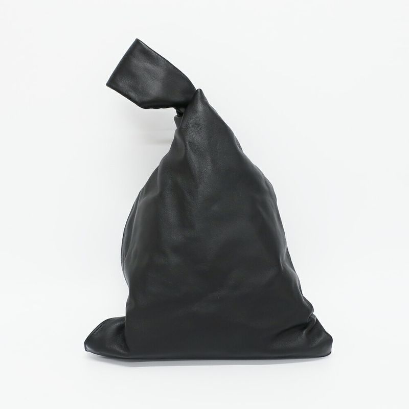 Bottega Veneta Triangle Twist Handbag Black Leather Clutch