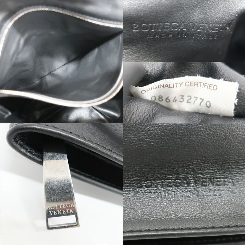 Bottega Veneta Triangle Twist Handbag Black Leather Clutch