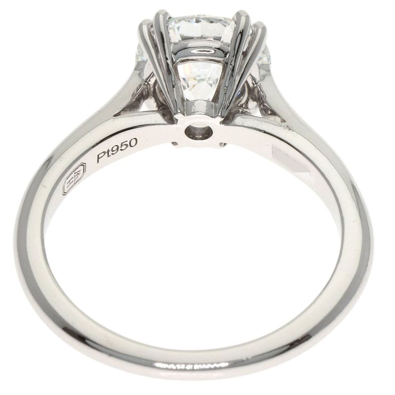 Harry Winston Round Solitaire Ring