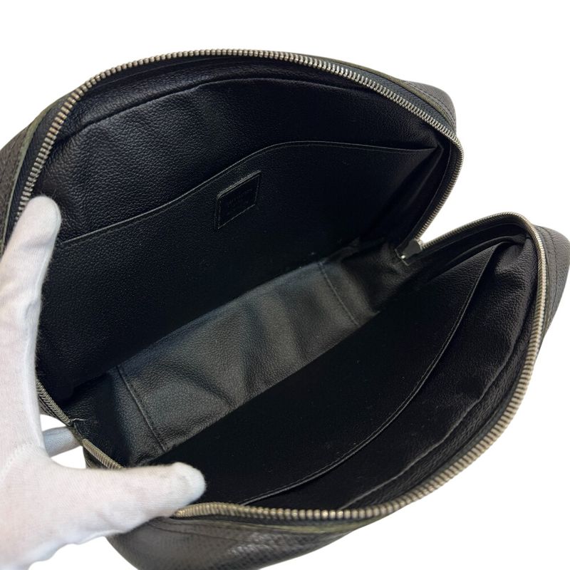 Louis Vuitton Trousse Toilet GM Taiga Leather Clutch Black