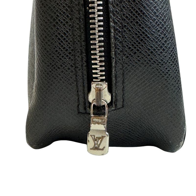 Louis Vuitton Trousse Toilet GM Taiga Leather Clutch Black