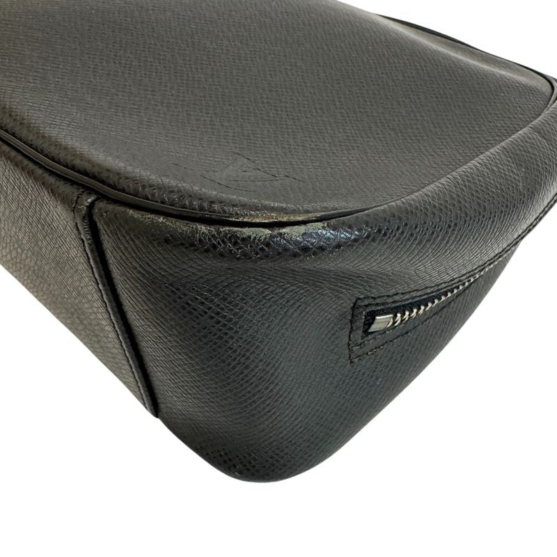 Louis Vuitton Trousse Toilet GM Taiga Leather Clutch Black